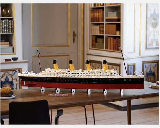 lego titanic op tafel